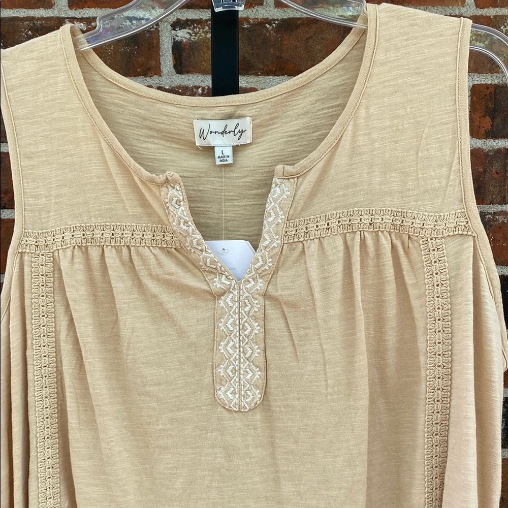 Wonderly Women's Beige Sleeveless Top Size L
